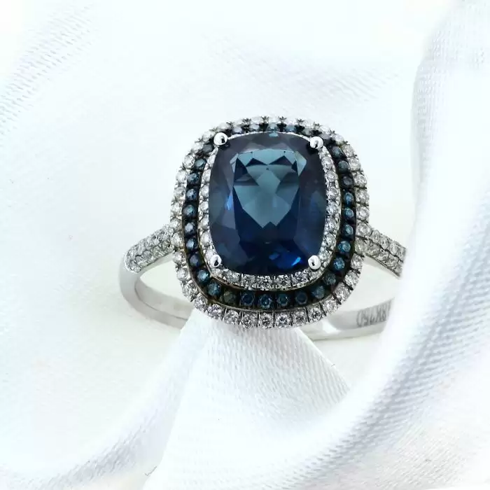 SKU-36891 / Δαχτυλίδι Λευκόχρυσος Κ18 με London Blue Topaz & Διαμάντια