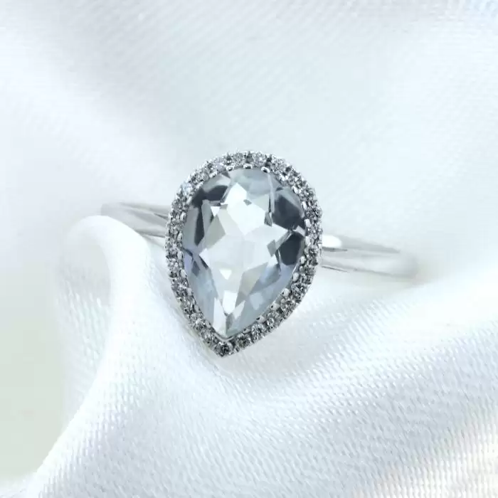 SKU-37241 / Δαχτυλίδι Λευκόχρυσος Κ18 με Topaz & Διαμάντια 