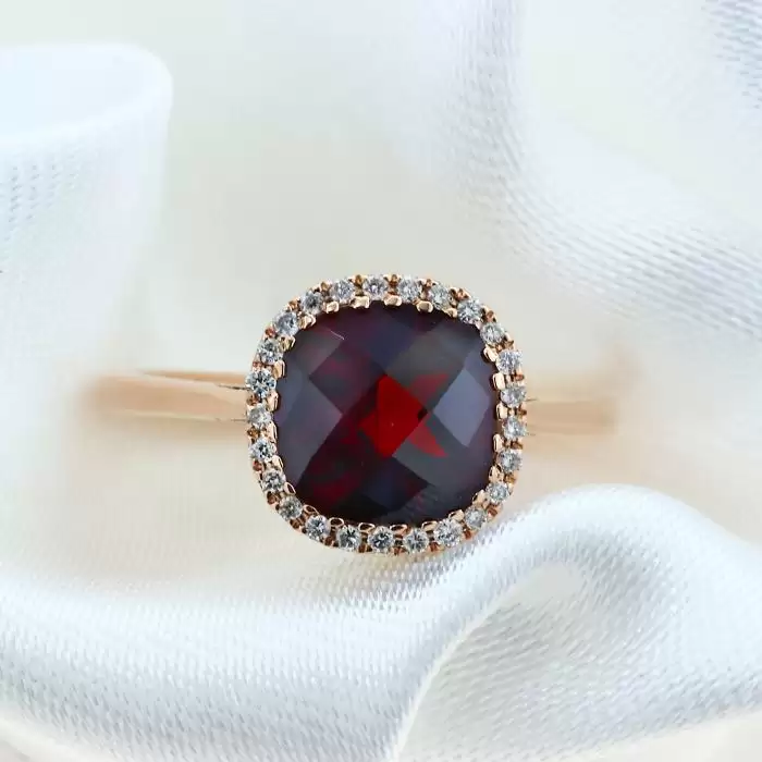 SKU-37239 / Δαχτυλίδι Ροζ Χρυσός Κ18 Διαμάντια & Red Garnet