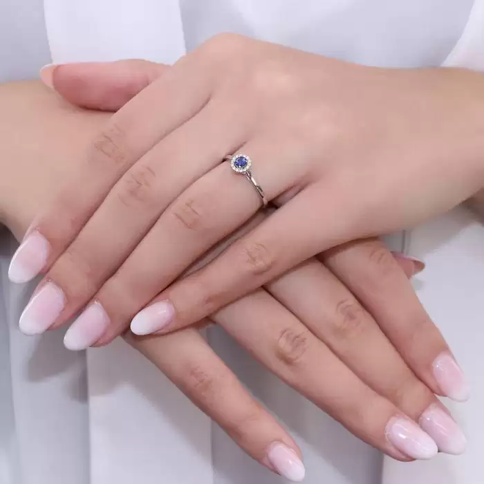 SKU-40314 / Δαχτυλίδι Ροζέτα Λευκόχρυσος Κ18 με Ζαφείρι & Διαμάντια 