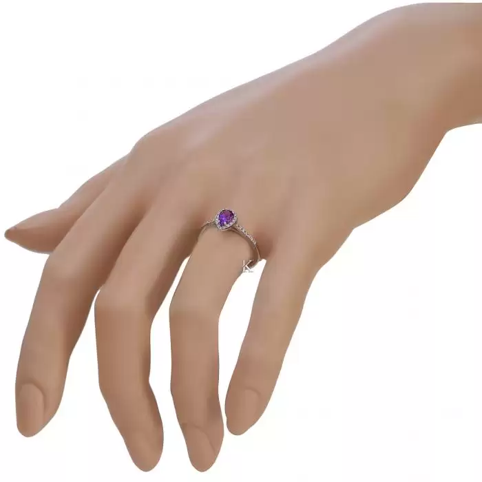 SKU-42427 / Δαχτυλίδι Λευκόχρυσος Κ18 με  Διαμάντια & Αμέθυστο 