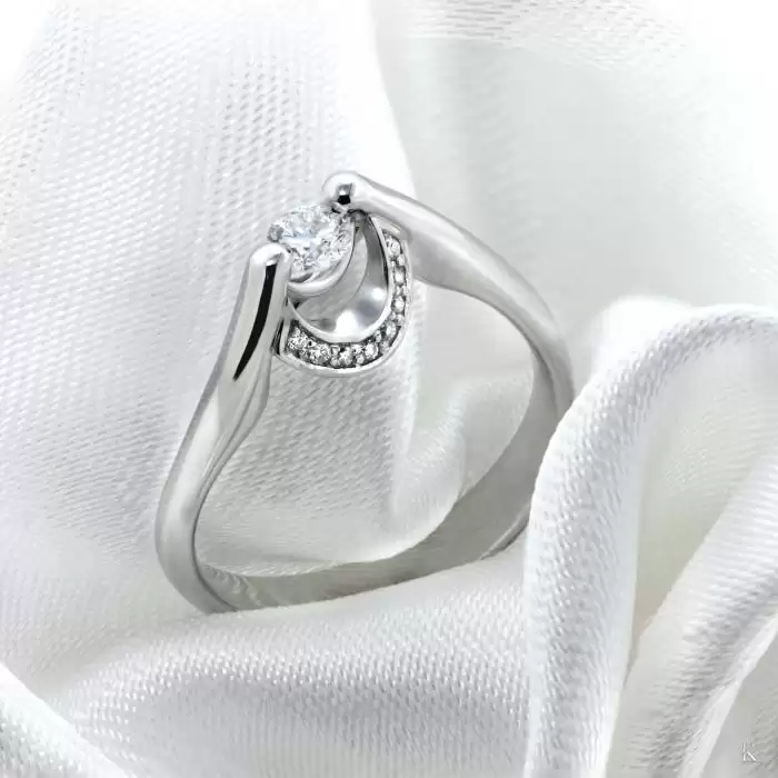 Μονόπετρο Δαχτυλίδι Λευκόχρυσος Κ18 με Διαμάντια