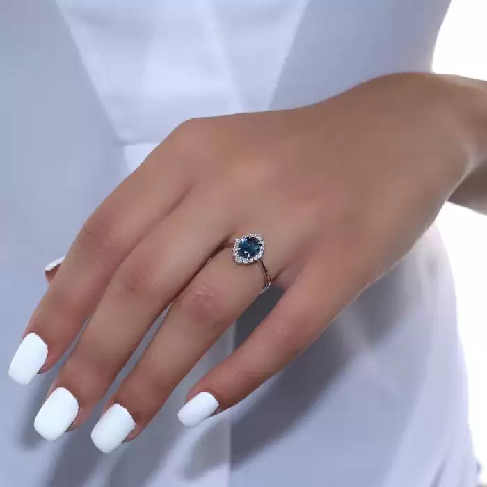 SKU-46885 / Δαχτυλίδι Ροζέτα Λευκόχρυσος Κ18 με London Blue Topaz & Διαμάντια