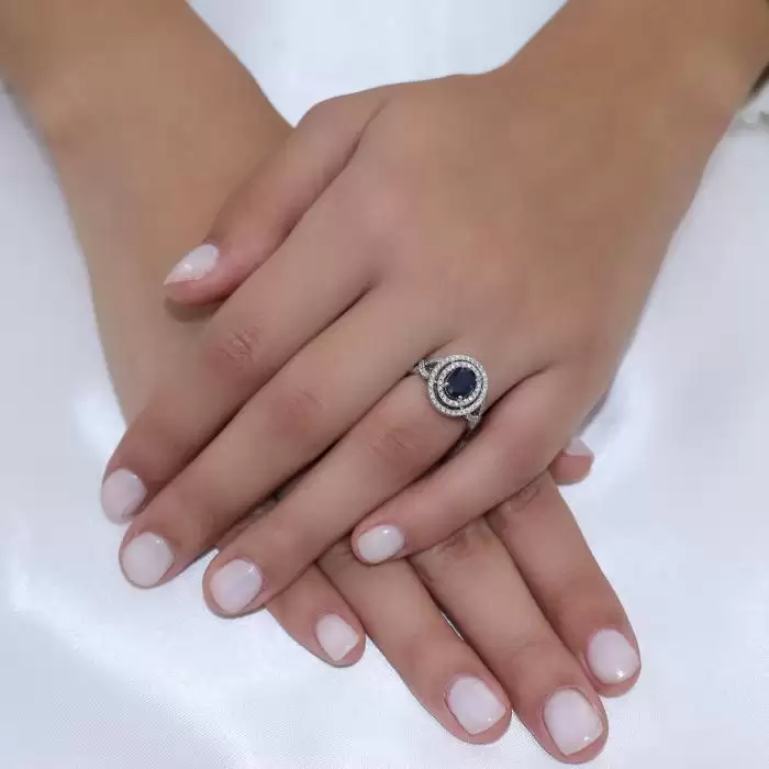 SKU-49460 /  Δαχτυλίδι Λευκόχρυσος Κ18 με Ζαφείρι & Διαμάντια