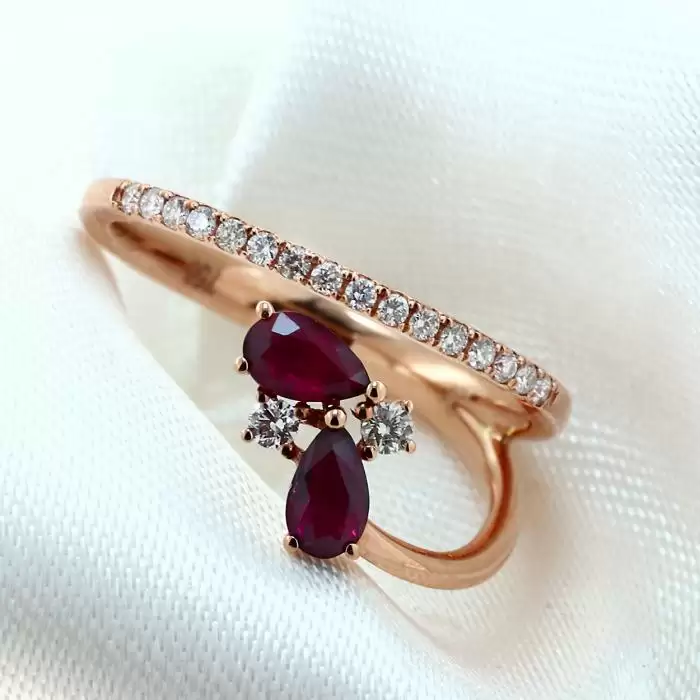 SKU-49397 / Δαχτυλίδι Ροζ Χρυσός Κ18 με Ρουμπίνια & Διαμάντια