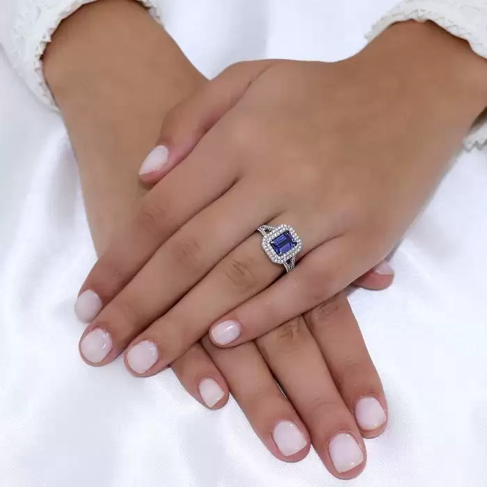 SKU-49399 / Δαχτυλίδι Ροζέτα Λευκόχρυσος Κ18 με Τανζανίτη & Διαμάντια