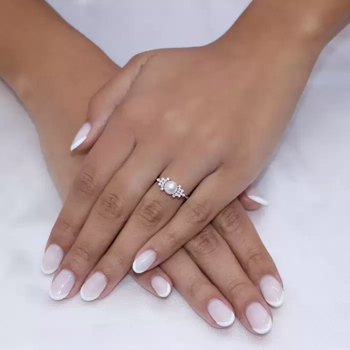 Δαχτυλίδι Λευκόχρυσος Κ18 με Μαργαριτάρι & Διαμάντια
