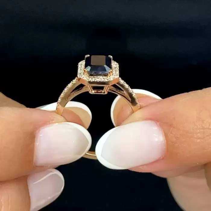 SKU-54178 / Δαχτυλίδι Ροζ Χρυσός Κ18 με Μαύρο Ζαφείρι & Διαμάντια