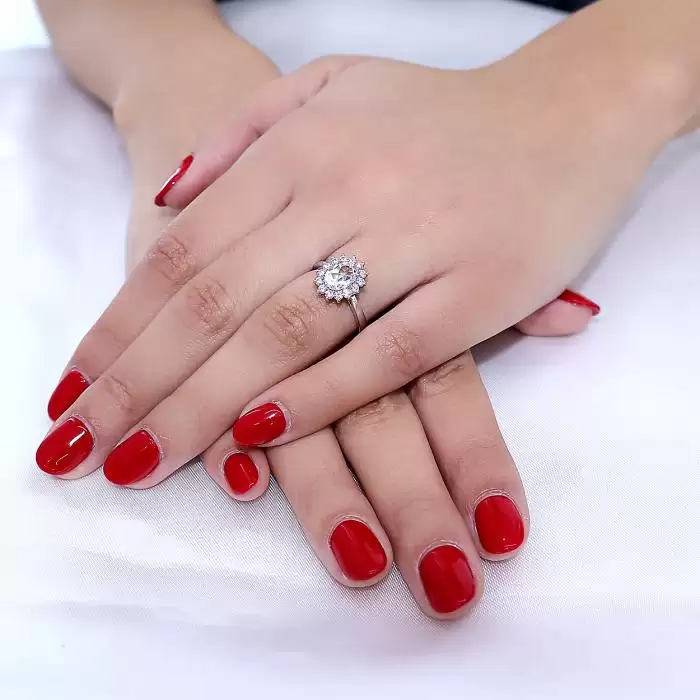 Δαχτυλίδι Λευκόχρυσος Κ18 με Τοπάζι & Διαμάντια