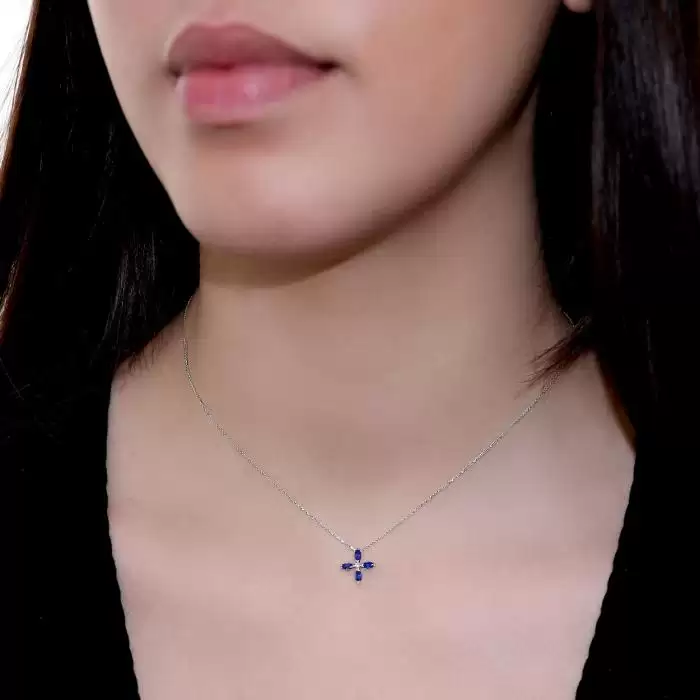 Σταυρός με Αλυσίδα Λευκόχρυσος Κ18 με Ζαφείρια & Διαμάντι