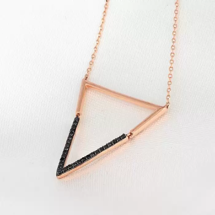 Κολιέ Τρίγωνο Ροζ Χρυσός Κ14 με Μαύρα Διαμάντια