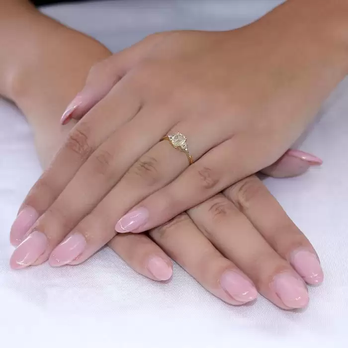 Δαχτυλίδι Χρυσός Κ18 με Κίτρινο Διαμάντι & Λευκά Διαμάντια