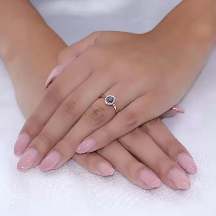 SKU-60905 / Δαχτυλίδι Ροζ Χρυσός Κ18 με Μαύρο Διαμάντι & Λευκά Διαμάντια