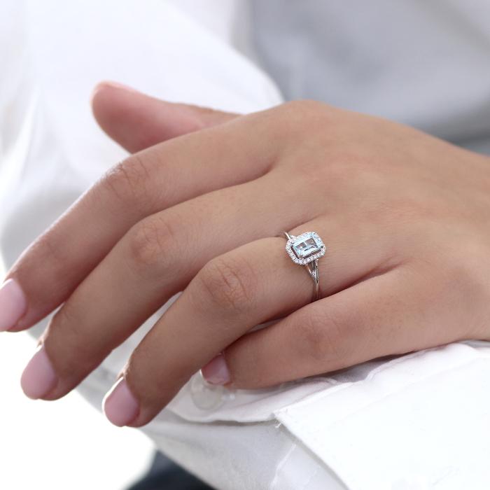 Δαχτυλίδι με Sky Blue Topaz & Διαμάντια Λευκόχρυσος Κ18