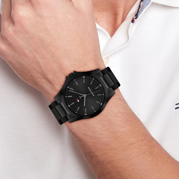 TOMMY HILFIGER Black Dial & Black Bracelet