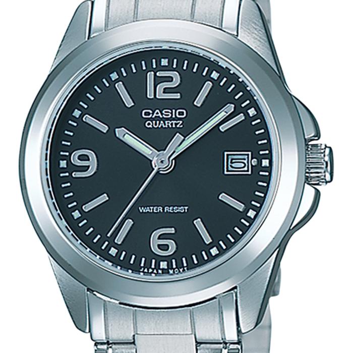 CASIO Black Dial & Silver Bracelet