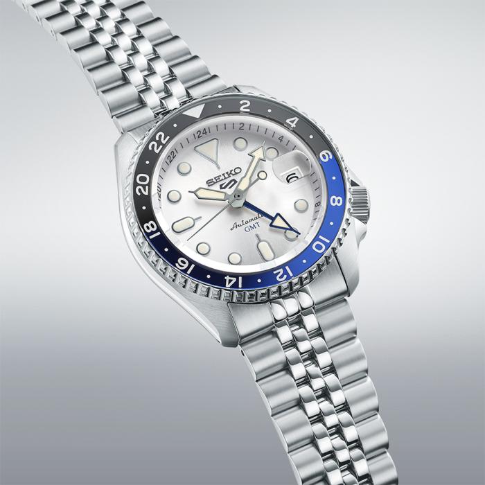 Ανδρικό Ρολόι SEIKO 5 Sports Αυτόματο με Ασημί Καντράν | SSK033K1 SKU-77986