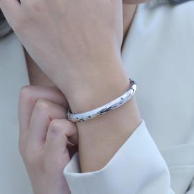 Βραχιόλι Χειροπέδα Λευκόχρυσος Κ18 με Λευκά & Μαύρα Διαμάντια SKU-79123