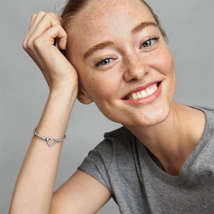 Pandora Βραχιόλι Moments με Αλυσίδα Φίδι και Κούμπωμα σε Σχήμα Καρδιάς