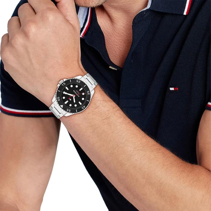 Ανδρικό Ρολόι TOMMY HILFIGER Oceanic με Μαύρο Καντράν SKU-80823