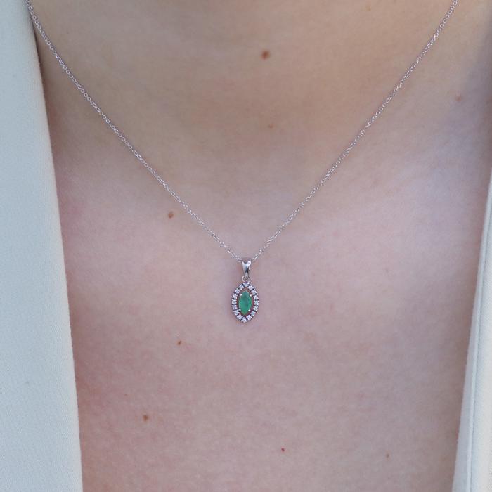Κολιέ Λευκόχρυσος K14 με Διαμάντια και Κεντρικό Σμαράγδι SKU-81746