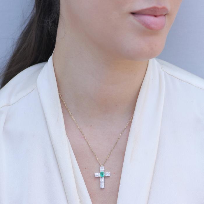 Σταυρός με Αλυσίδα Λευκόχρυσος & Χρυσός K18 με Διαμάντια & Σμαράγδι SKU-81197