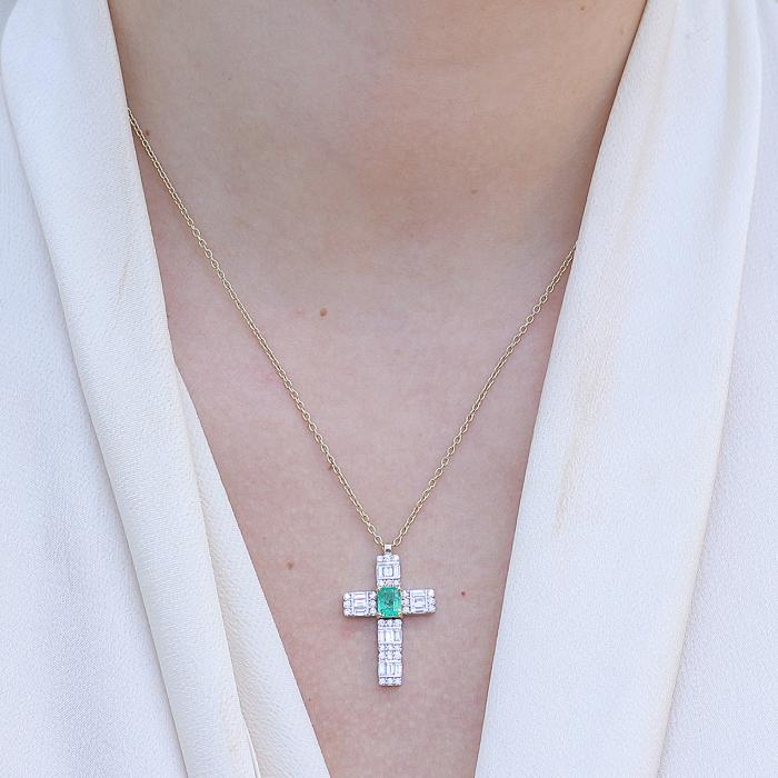 Σταυρός με Αλυσίδα Λευκόχρυσος & Χρυσός K18 με Διαμάντια & Σμαράγδι SKU-81197