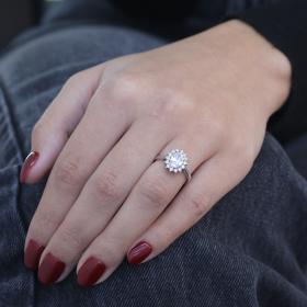 Δαχτυλίδι Ροζέτα με Lab Grown Diamond Oval Κοπής Λευκόχρυσος K18 SKU-83424