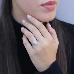 Δαχτυλίδι Ροζέτα με Lab Grown Diamond Oval Κοπής Λευκόχρυσος K18 SKU-83424