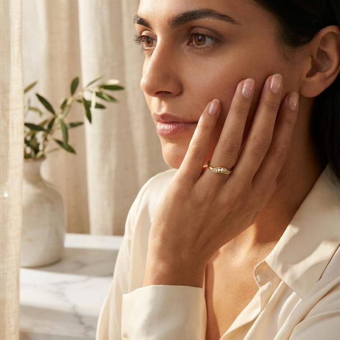 Δαχτυλίδι Γυναικείο με Λευκά Ζιργκόν σε Κίτρινο Χρυσό K9 SKU-83828