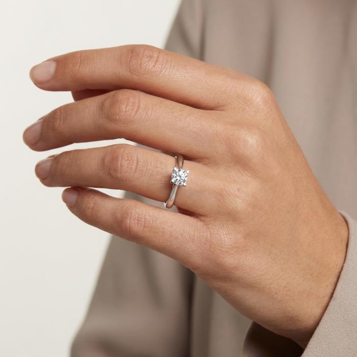 Μονόπετρο Δαχτυλίδι με Διαμάντι σε Λευκόχρυσο K18 SKU-84715
