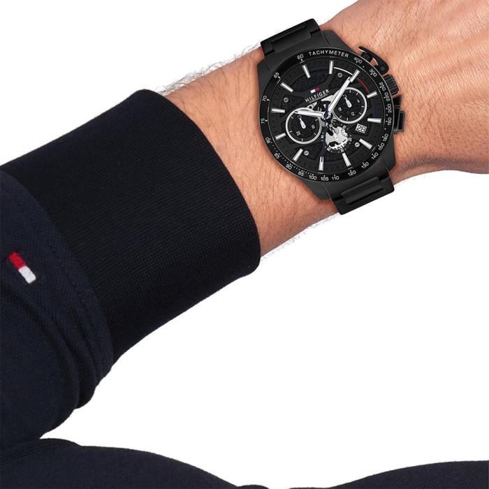 Ανδρικό Ρολόι TOMMY HILFIGER Bank με Μαύρο Καντράν SKU-86387