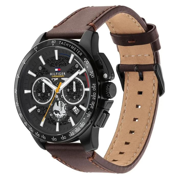 Ανδρικό Ρολόι TOMMY HILFIGER Bank με Καφέ Λουράκι SKU-89012