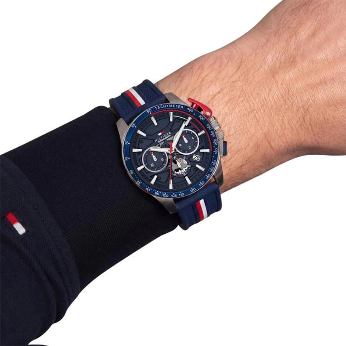 Ανδρικό Ρολόι TOMMY HILFIGER Bank με Μπλέ Λουράκι SKU-89013